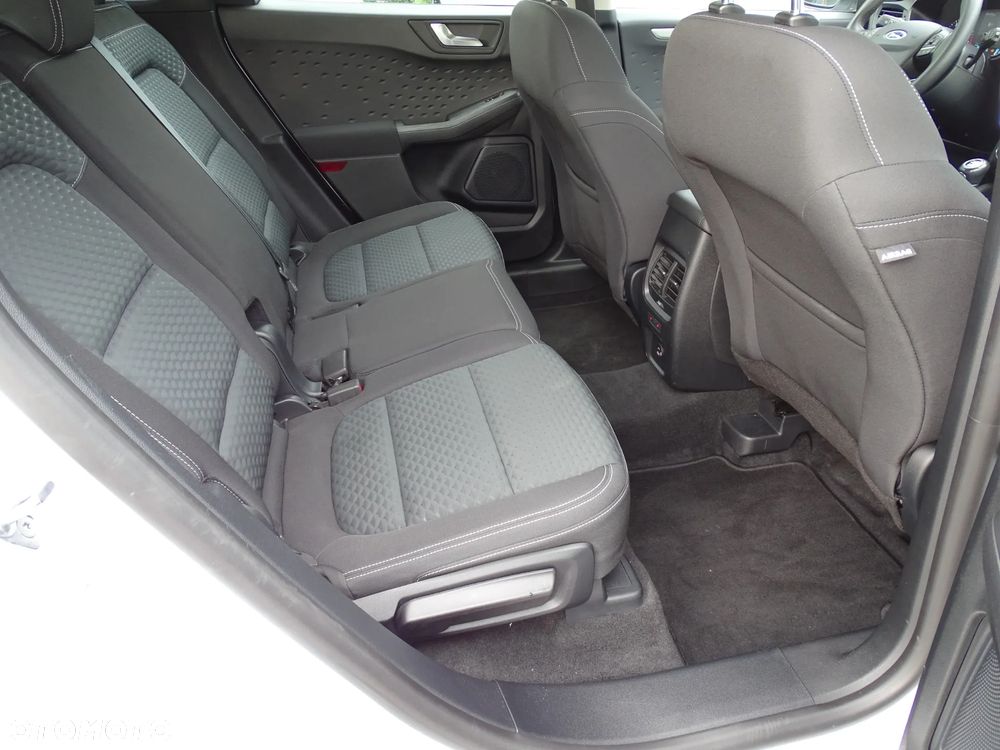 Ford Kuga - 19