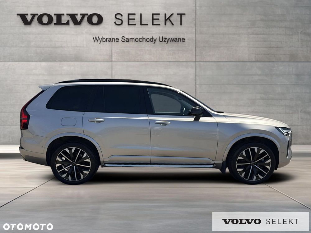 Volvo XC 90 - 7