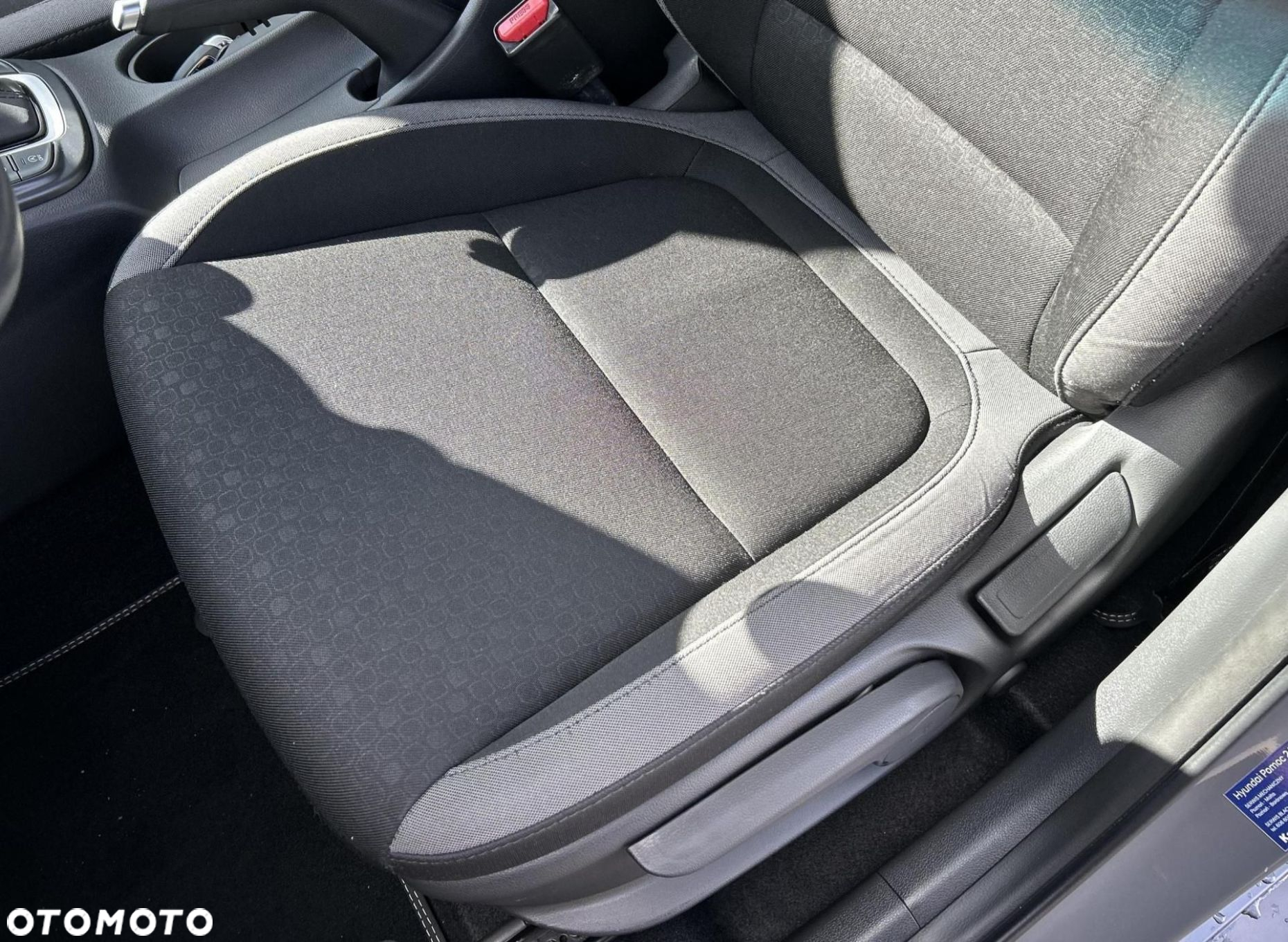 Hyundai Kona - 11