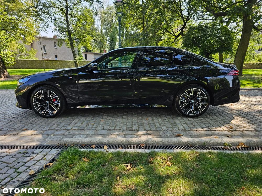 BMW Seria 5 - 21