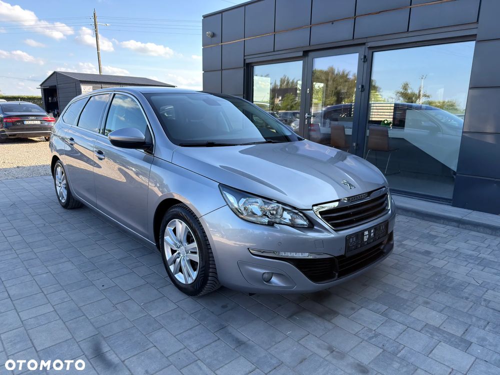Peugeot 308 1.6 BlueHDi Allure S&S - 15