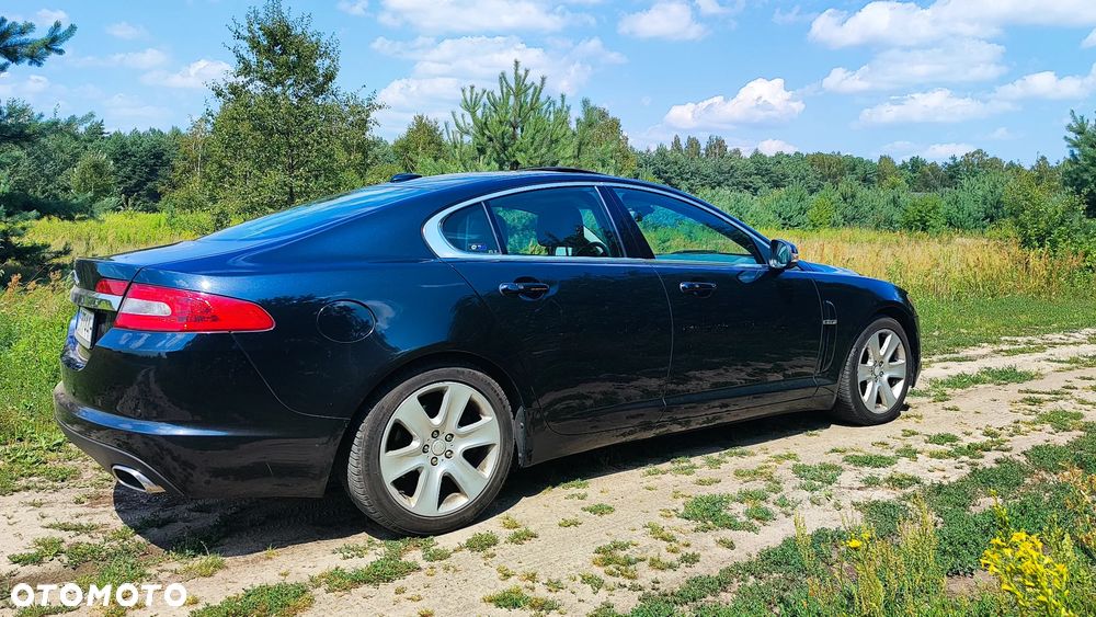 Jaguar XF - 6