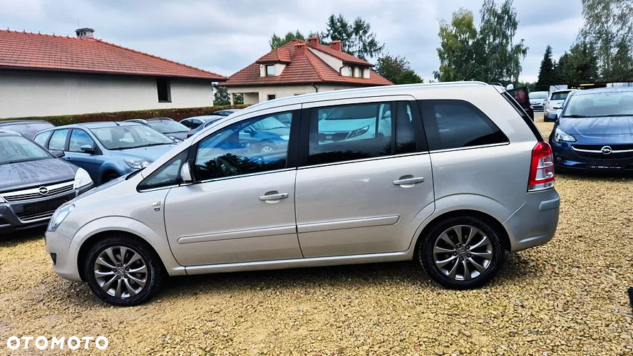 Opel Zafira 1.8 Cosmo EasyTronic EU5 - 25