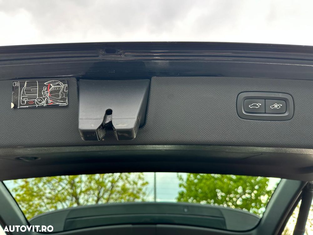 Volvo XC 90 D5 AWD Geartronic Inscription - 9