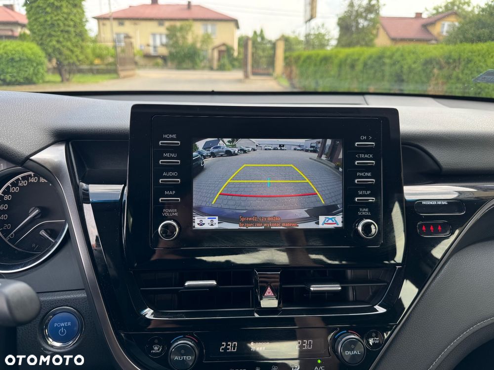 Toyota Camry 2.5 Hybrid Comfort CVT - 19