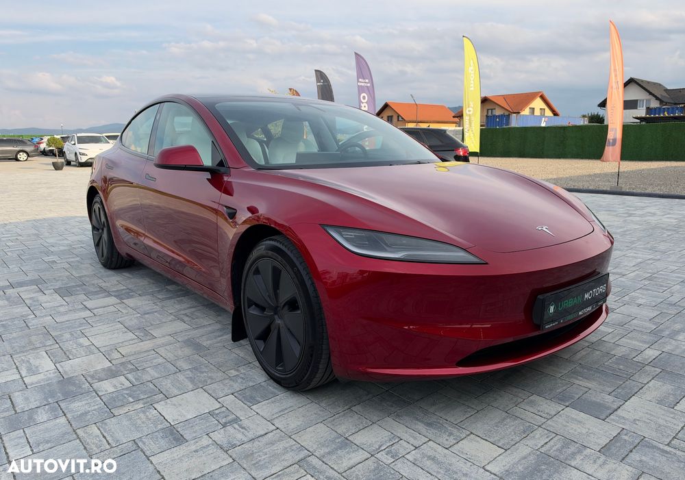 TESLA Model 3 2023 — imagine 14