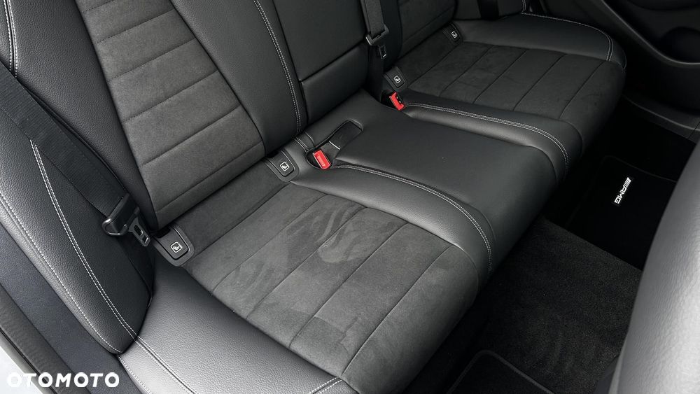 Mercedes-Benz Klasa E - 30