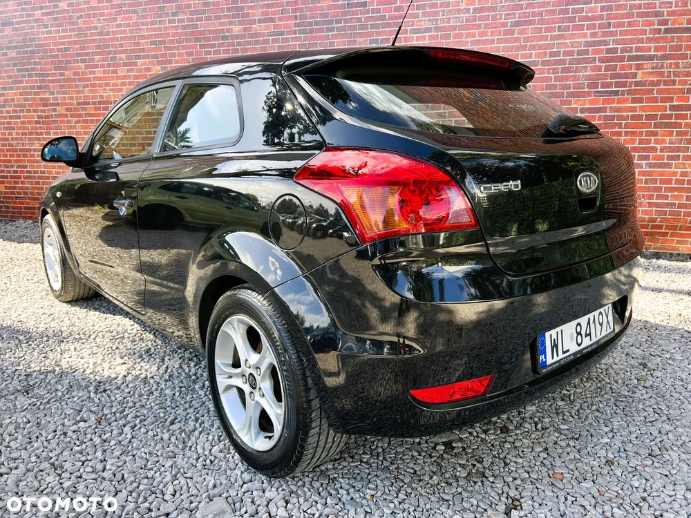 Kia Ceed - 5