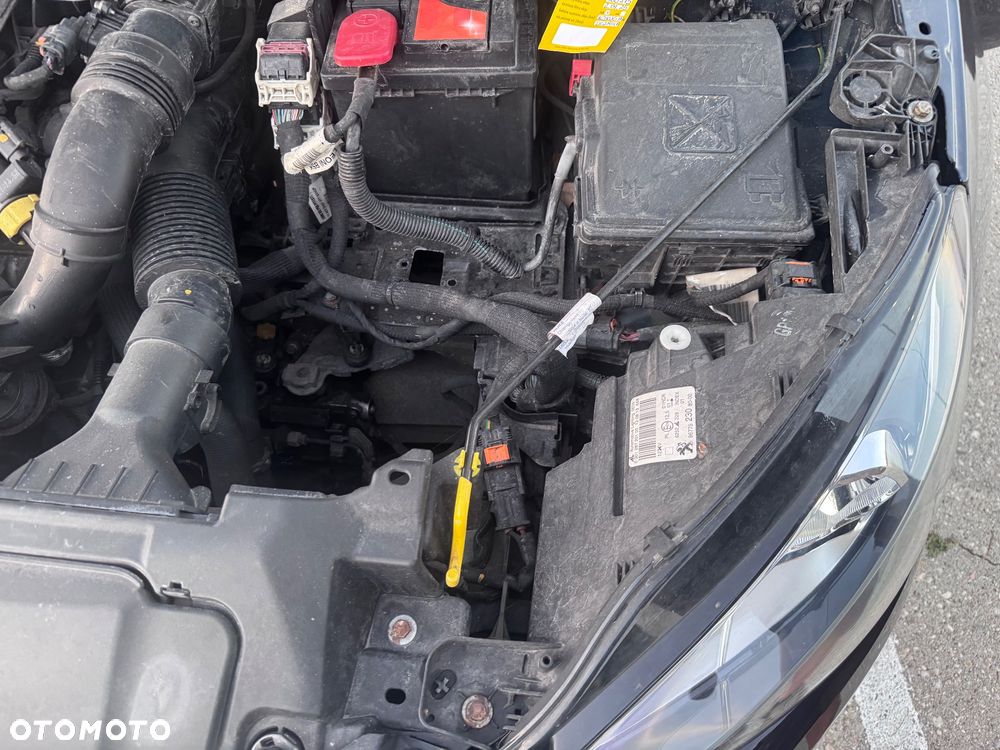 Peugeot 308 1.6 e-HDi Style STT - 25
