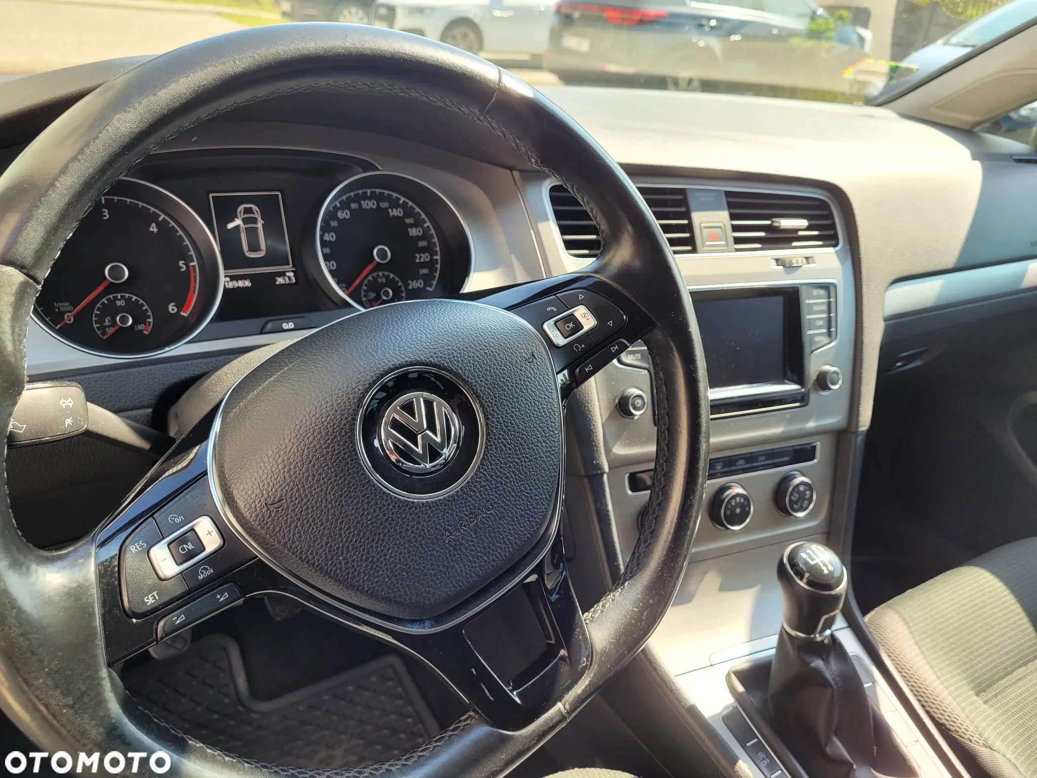 Volkswagen Golf VII 1.6 TDI BMT Comfortline - 8