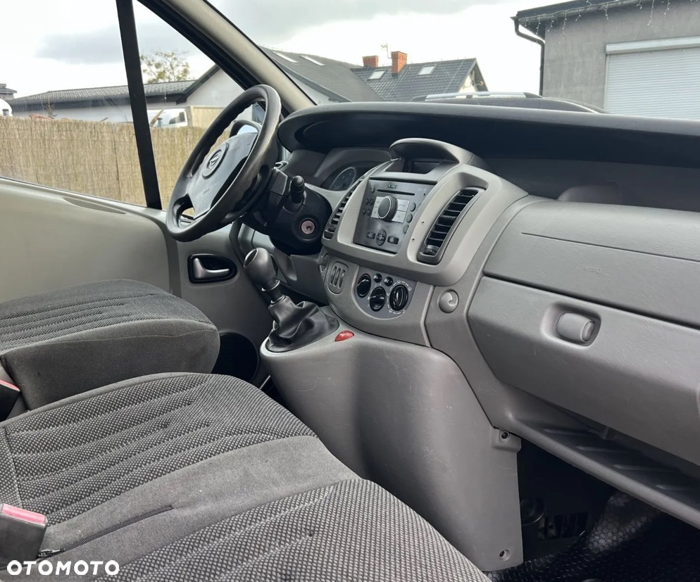 Opel Vivaro Blaszak - 5
