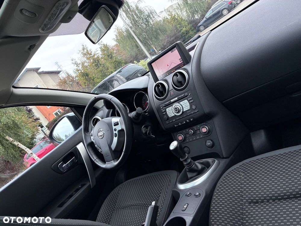 Nissan Qashqai - 10