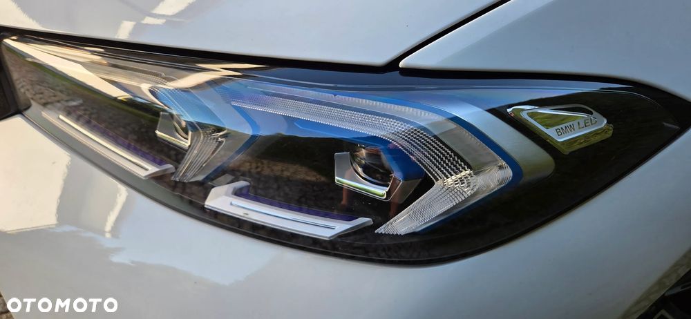 BMW Seria 3 318i M Sport - 5