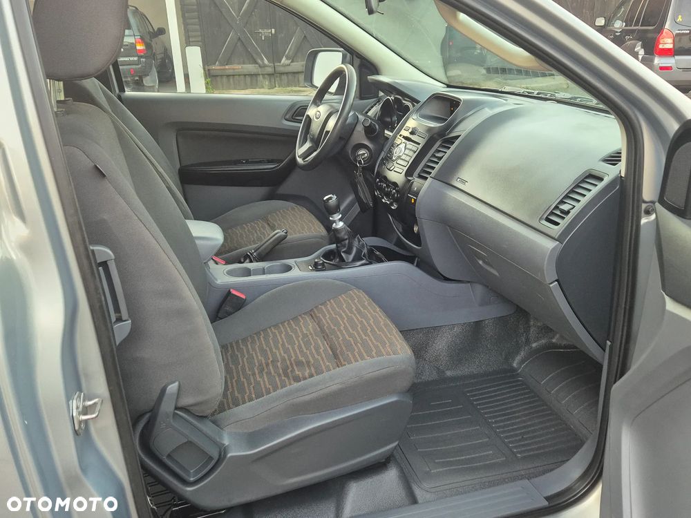 Ford Ranger XLT - 11