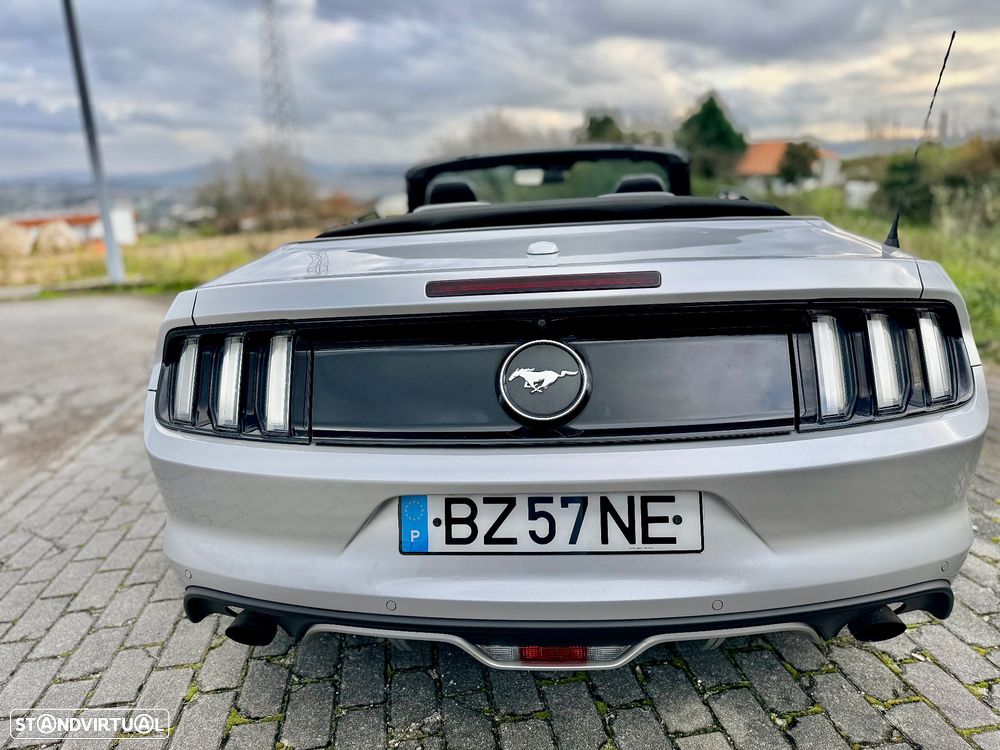 Ford Mustang Cabrio 2.3 Eco Boost - 12