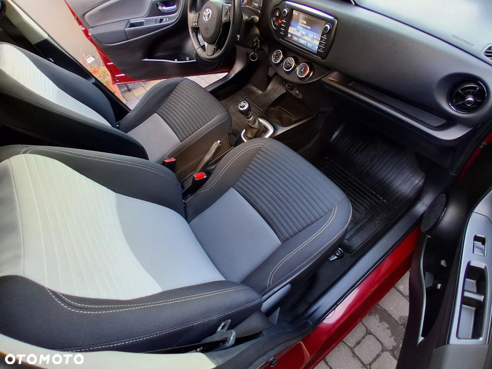 Toyota Yaris 1.5 Premium - 26