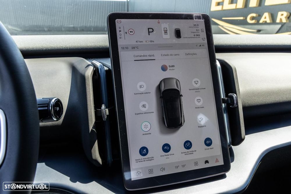 Volvo EX30 69 kWh Single Motor Extended Range Black Edition - 60