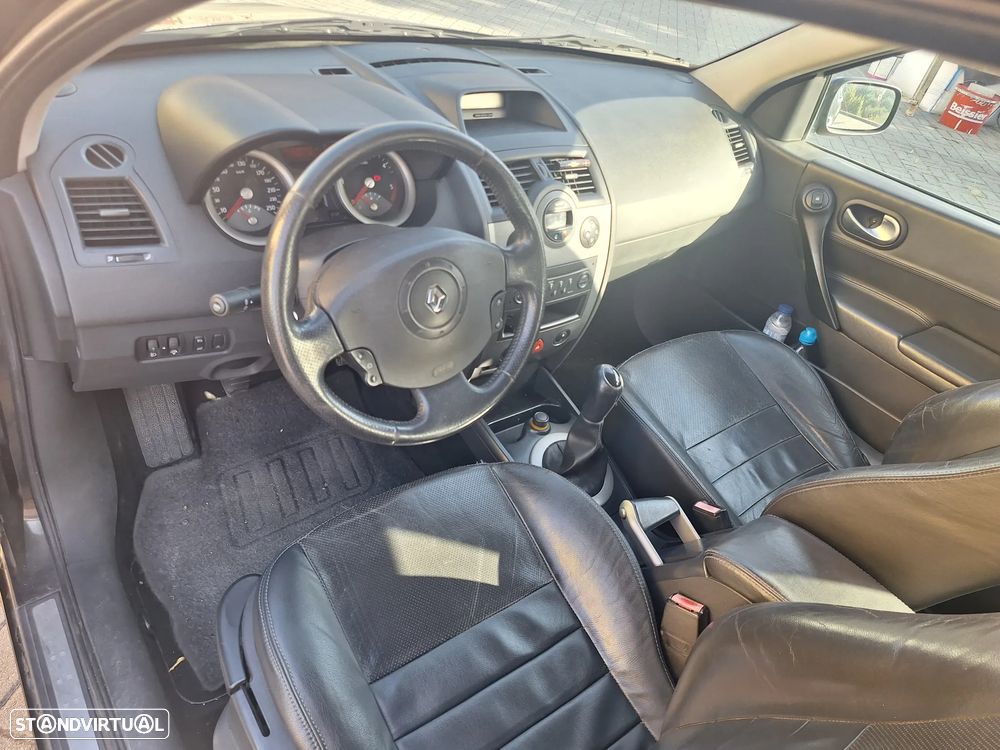 Renault Mégane 1.5 dCi Confort - 6