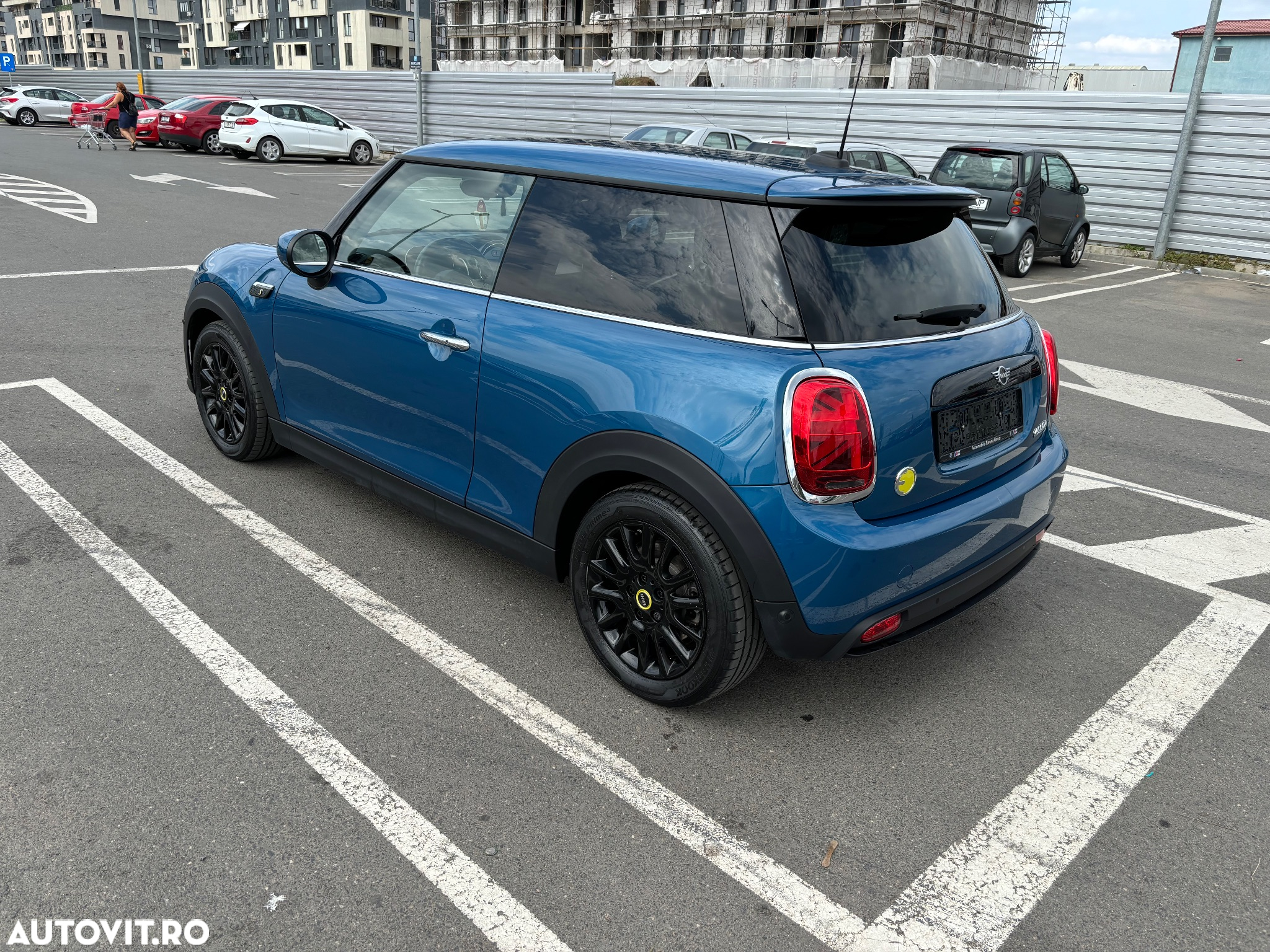 Mini Cooper SE Standard - 4