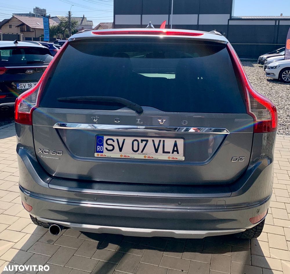 Volvo XC 60 D3 Geartronic Momentum - 3