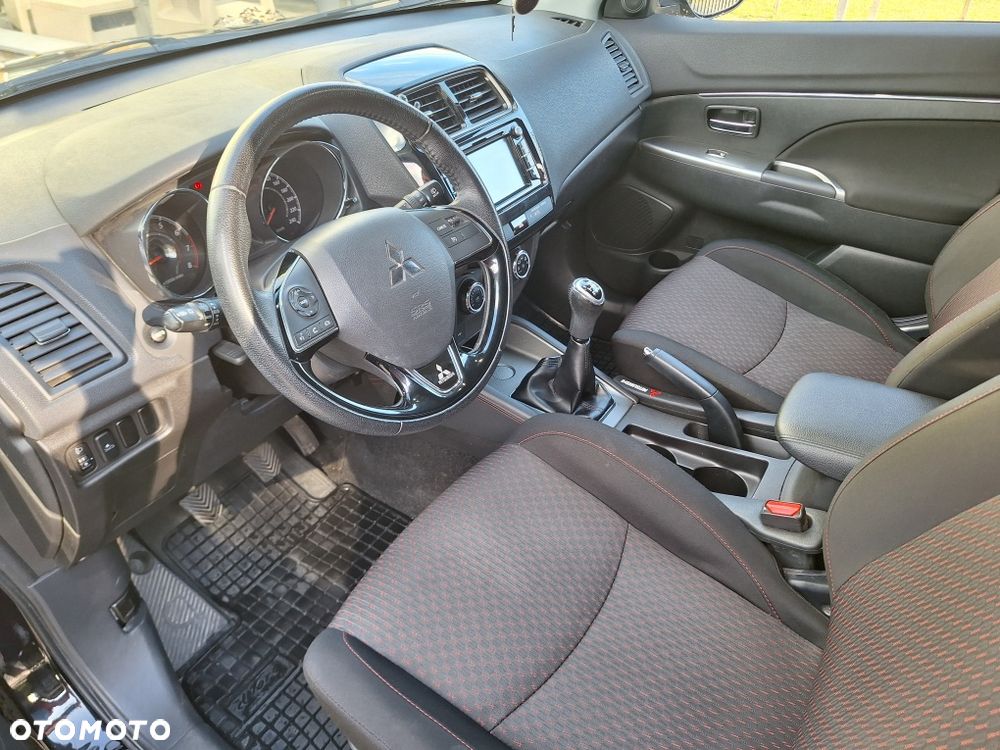 Mitsubishi ASX - 5