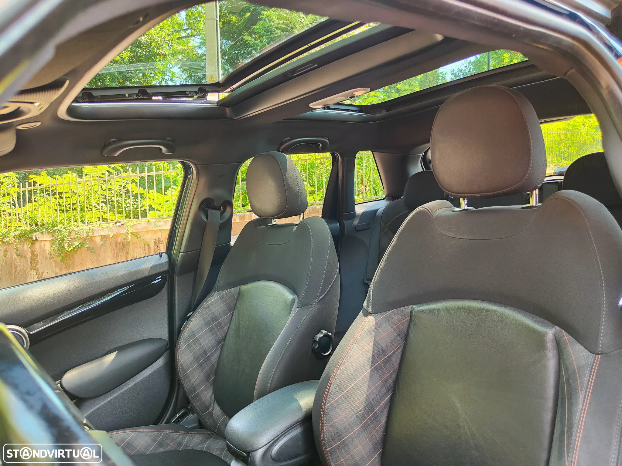 MINI 5 Portas Cooper SD Sport Aut. - 16