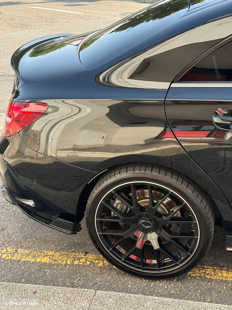 Mercedes-Benz CLA 45 AMG 4Matic Shooting Brake Speedshift 7G-DCT Night Edition - 3