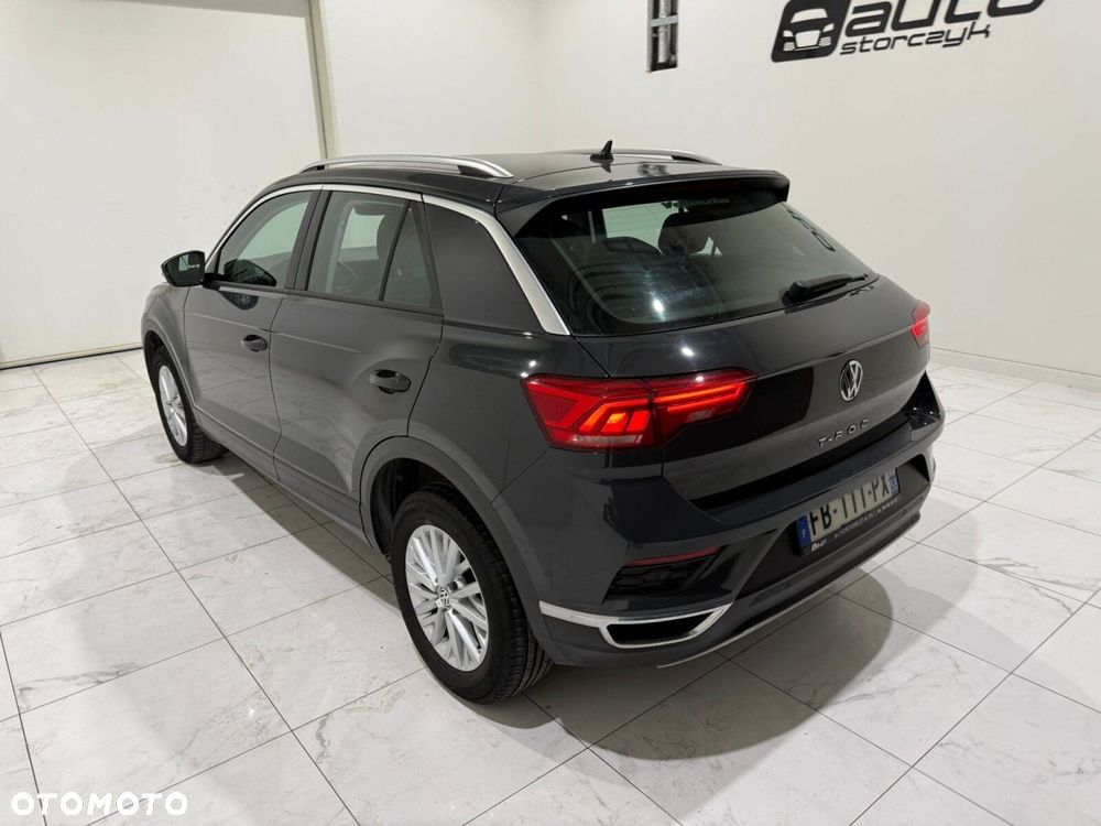 Volkswagen T-Roc - 10