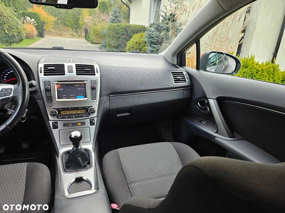 Toyota Avensis 1.6 Life - 14