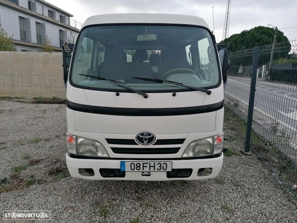 Toyota Dyna C/Tripla - 2