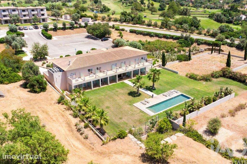 Apartamento em Estômbar e Parchal de 19,00 m2 - Grande imagem: 2/28