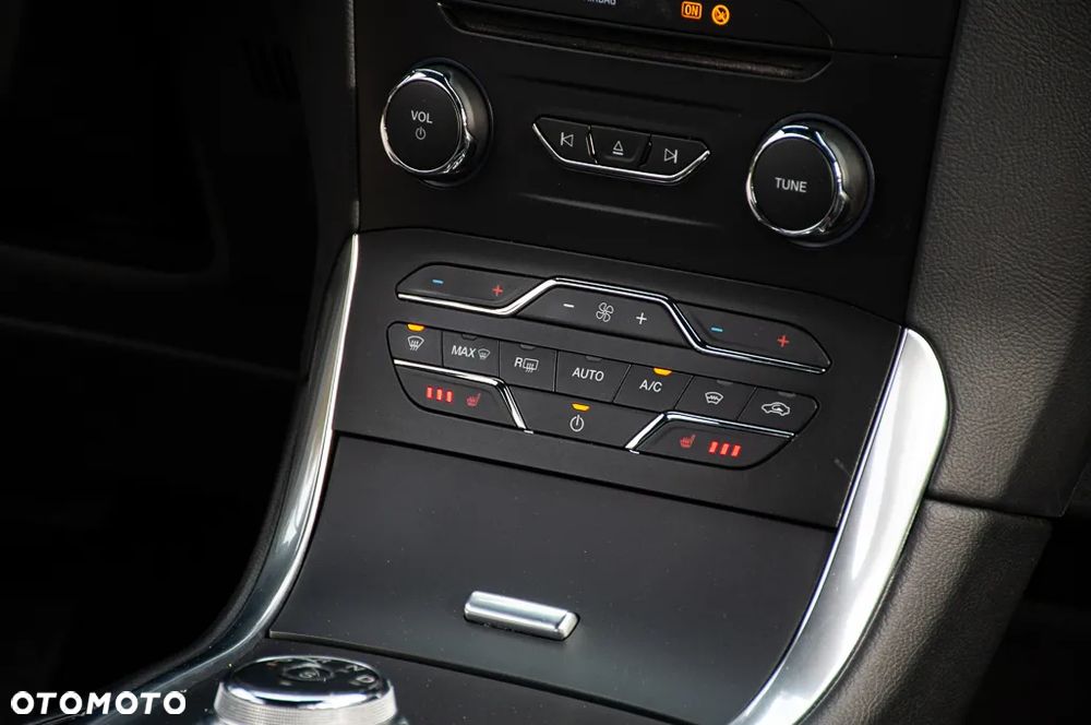 Ford S-Max 2.0 EcoBlue ST-Line - 19