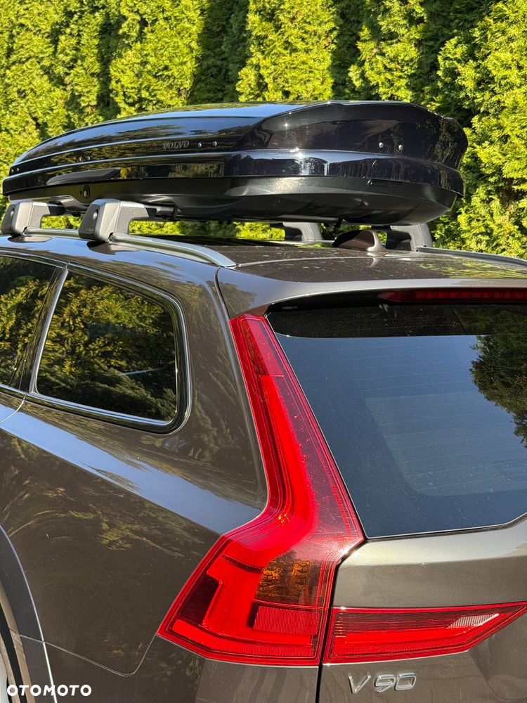 Volvo V90 Cross Country D5 AWD Pro - 36