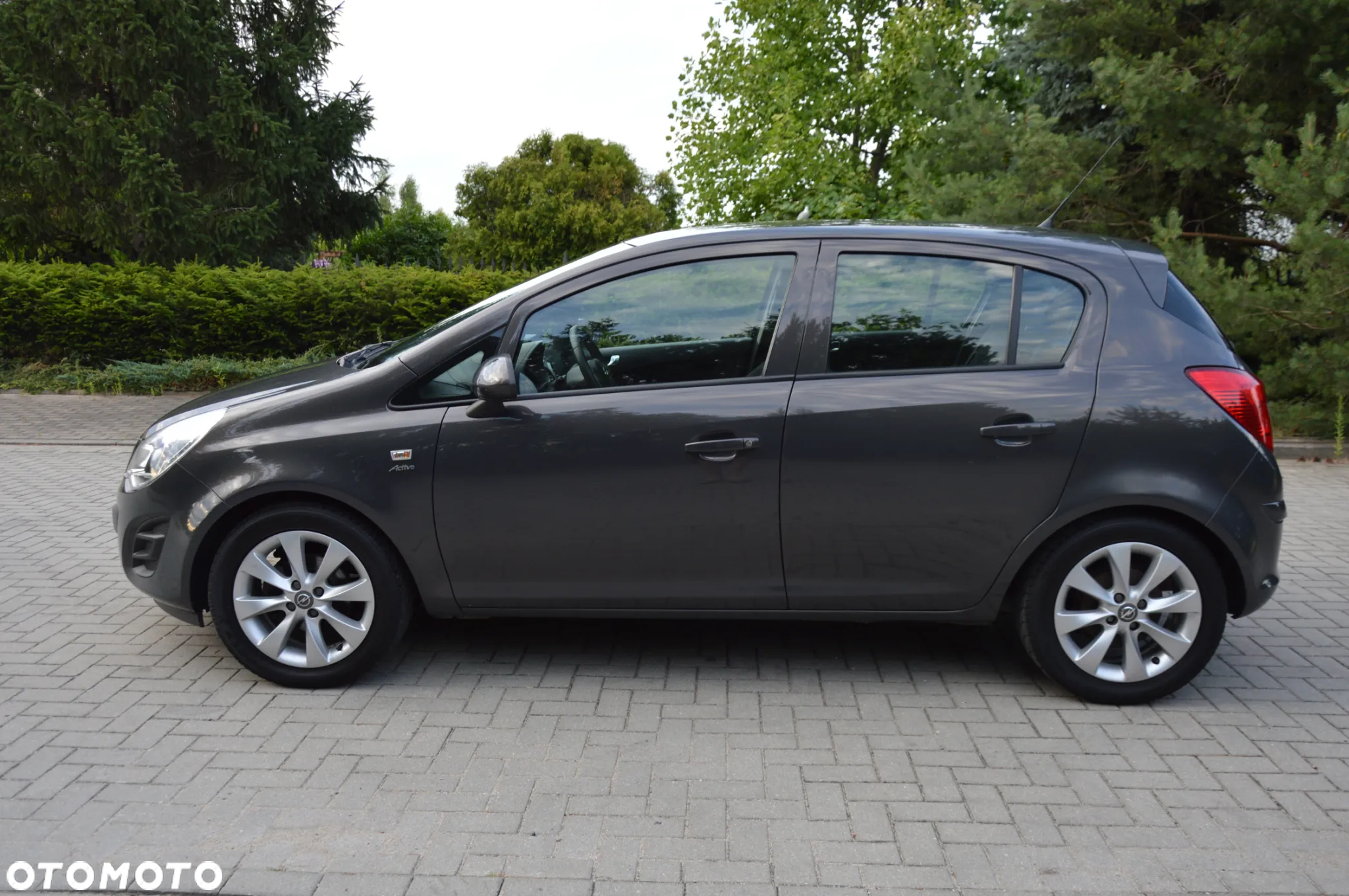 Opel Corsa 1.4 16V Active - 8
