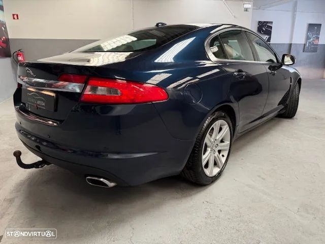 Jaguar XF 2.7 V6 Diesel Luxury - 3
