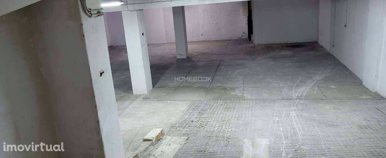 Armazém em Lisboa - Grande imagem: 2/15