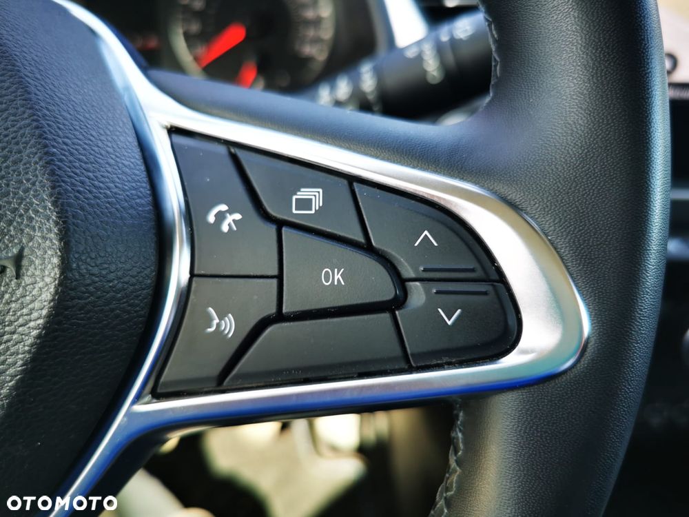 Renault Captur TCe 100 INTENS - 33