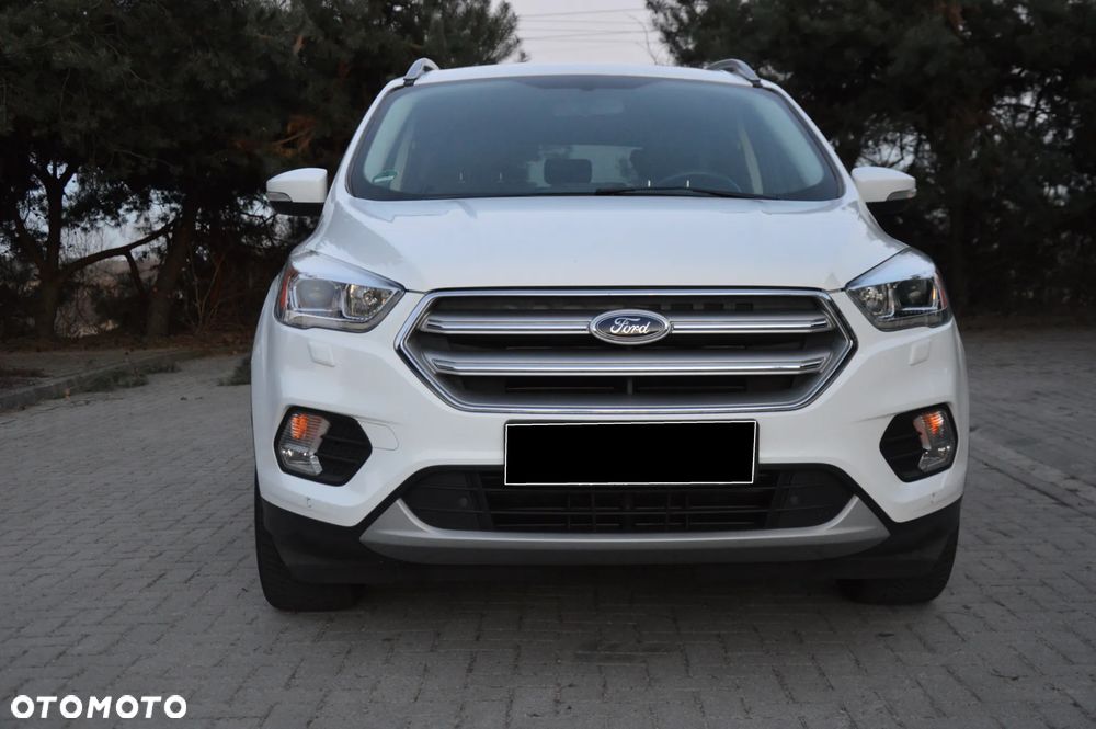 Ford Kuga 2.0 TDCi 2x4 Titanium - 6