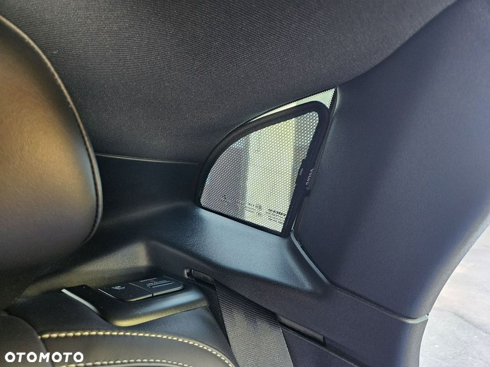 Volvo V40 T4 RDesign - 33