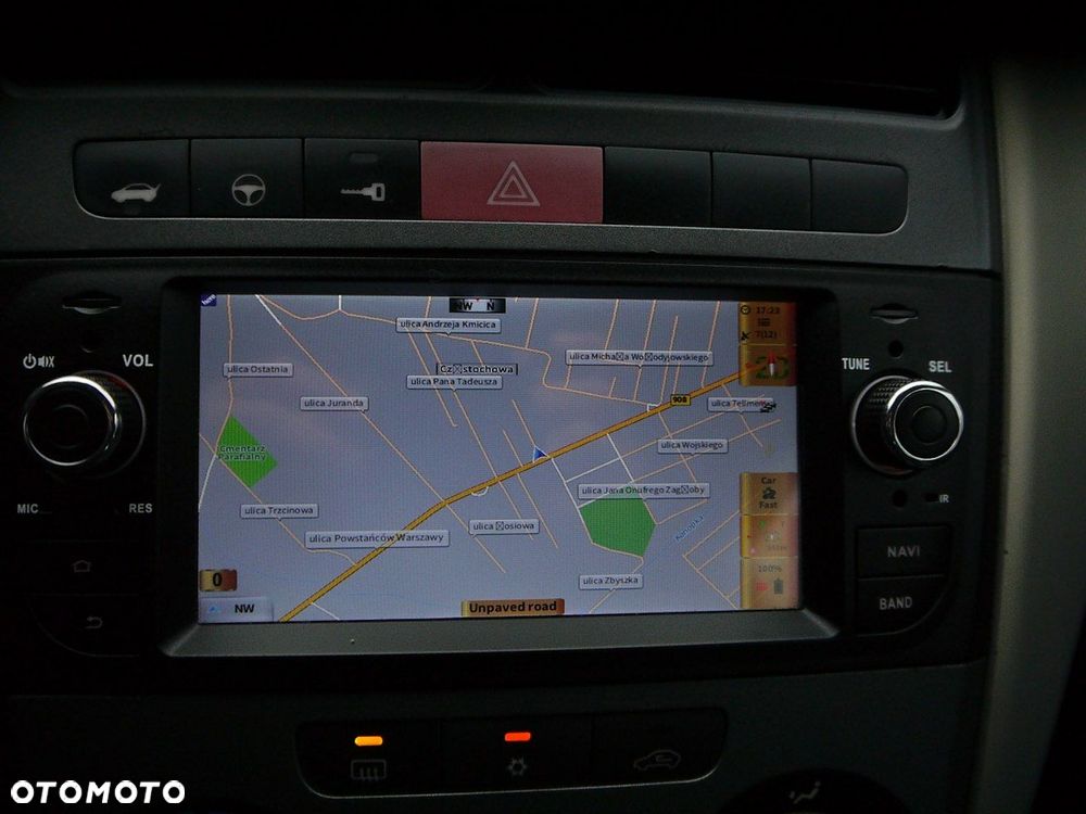 Fiat Grande Punto - 21