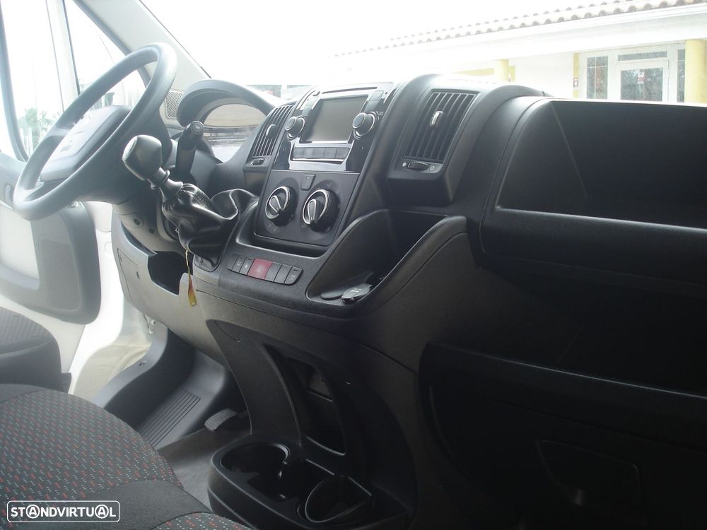 Peugeot Boxer 2.0 BlueHDi 435 L4H3 Premium - 16