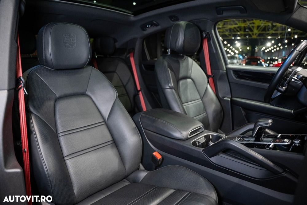 Porsche Cayenne Coupe S - 30