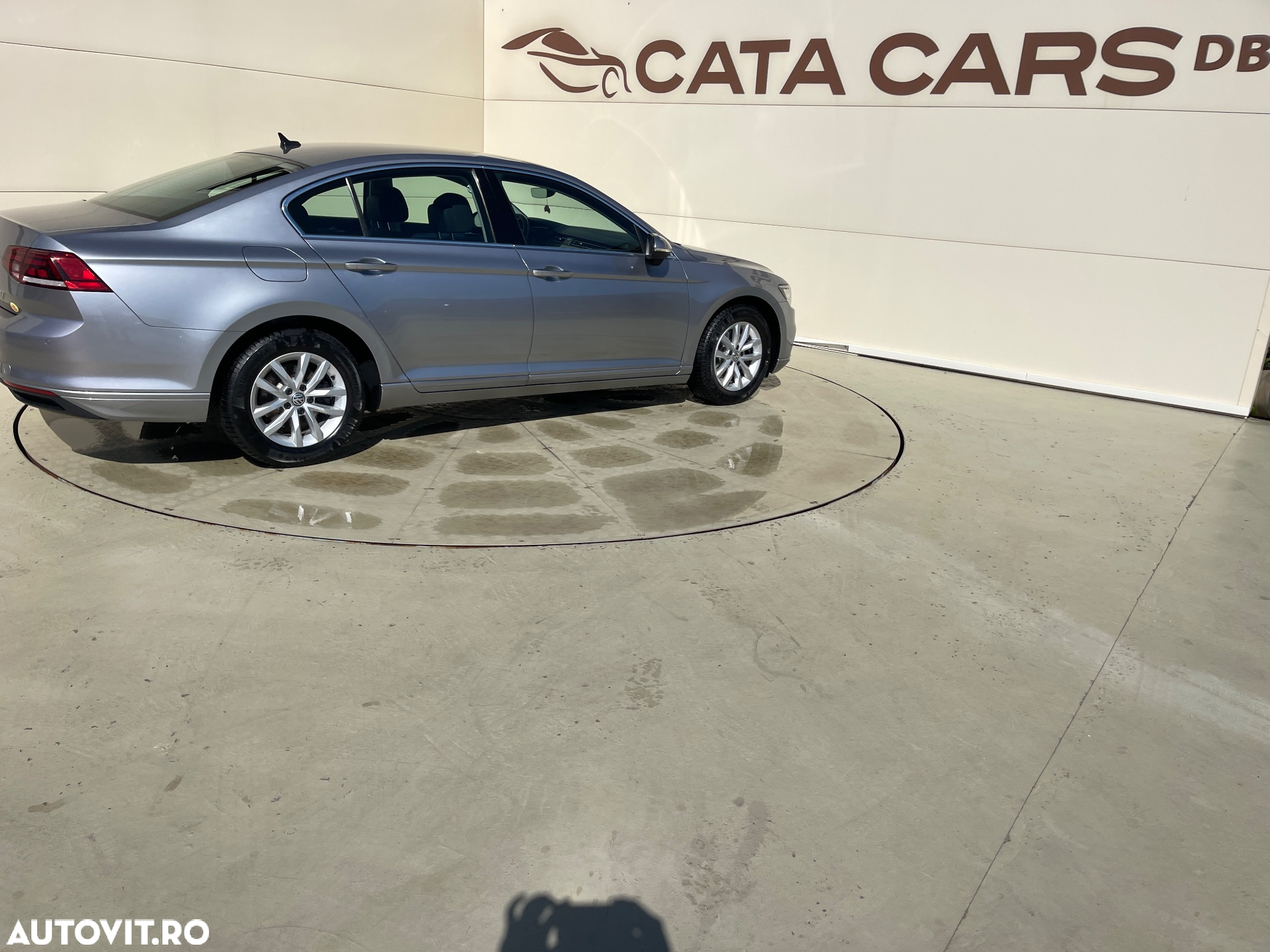 Volkswagen Passat - 17