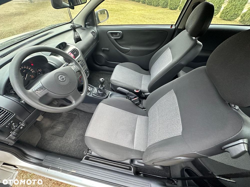 Opel Corsa - 11