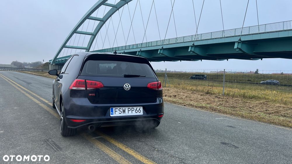 Volkswagen Golf GTI (BlueMotion Technology) - 5