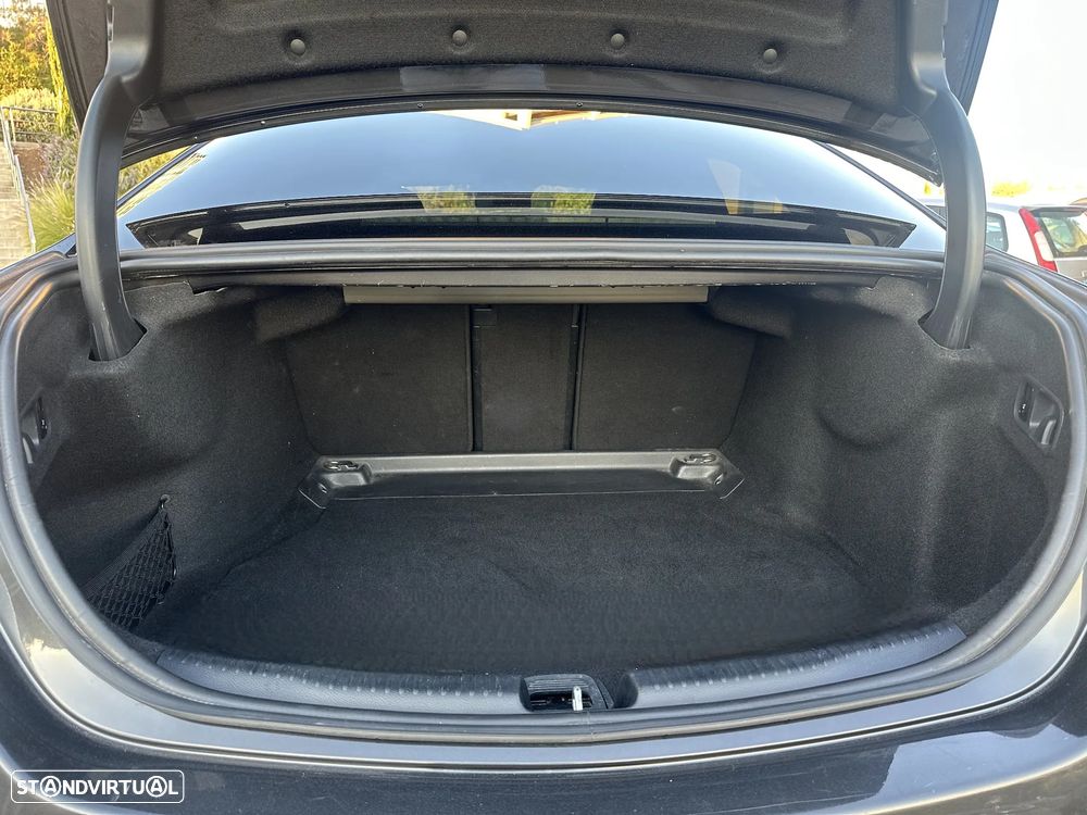 Mercedes-Benz C 300 d AMG Line - 13