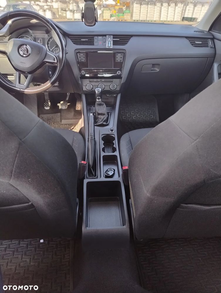 Skoda Octavia 1.4 TSI Ambition - 14