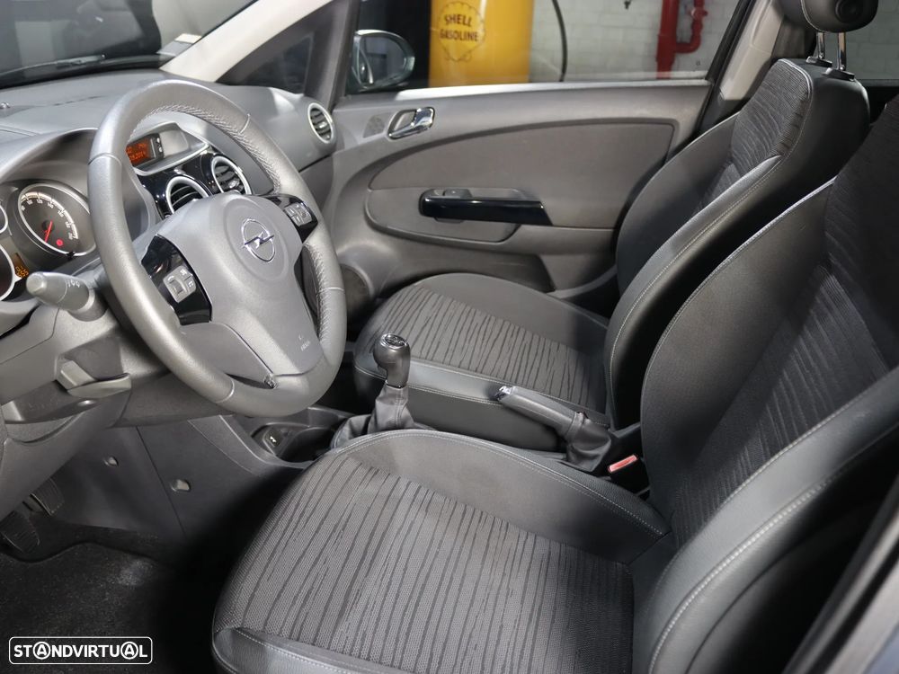 Opel Corsa 1.2 Cosmo - 7