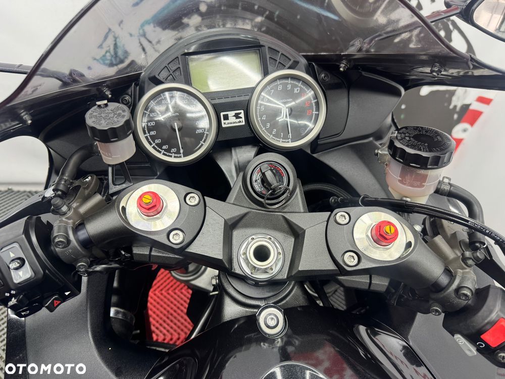 Kawasaki ZZR - 24
