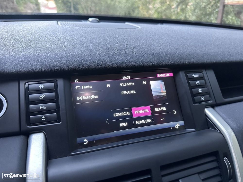 Land Rover Discovery Sport 2.0 TD4 HSE - 36